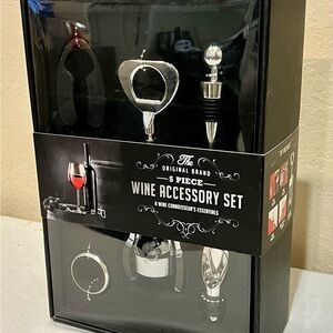 NIB The Original Brand 5 Piece Wine Accessory Set Tool Wine Essentials